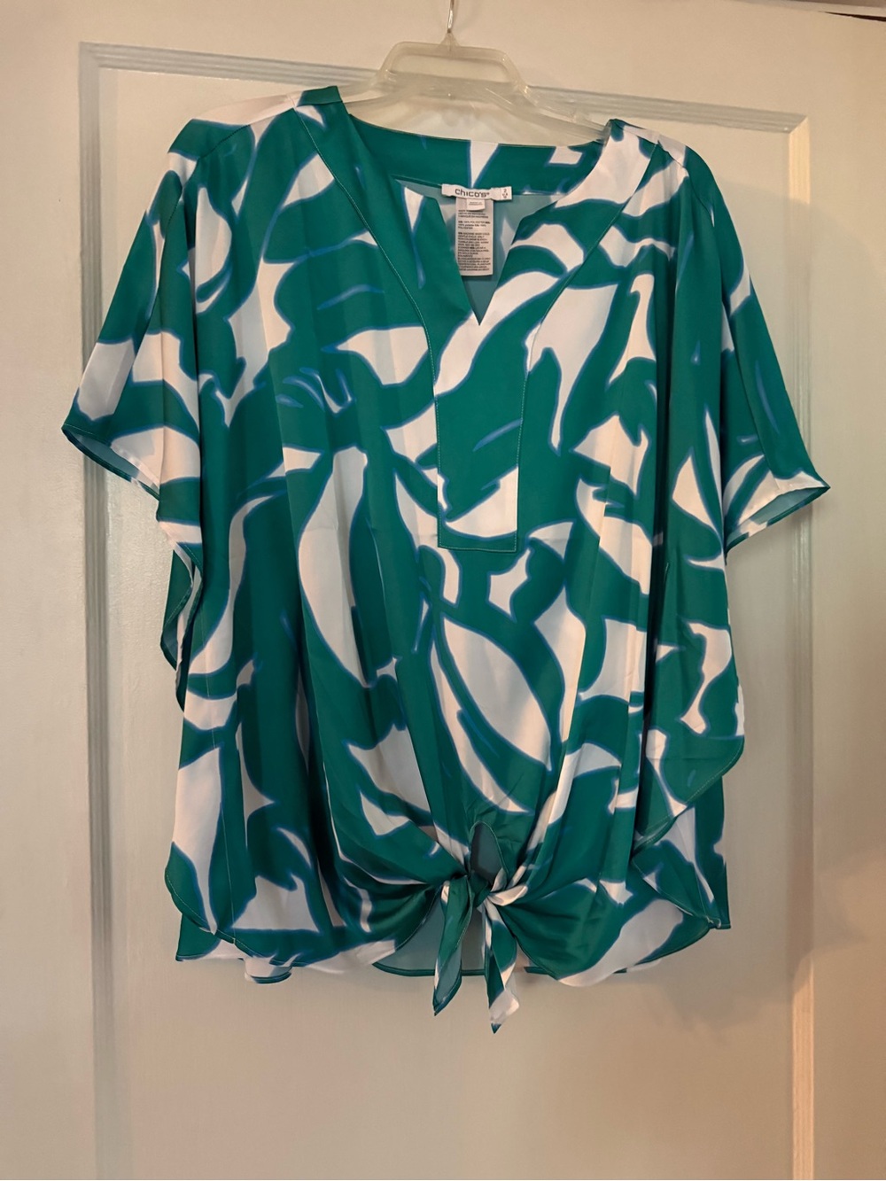 Chico’s Tropical Green & White Tie-Front V-Neck Women's Top